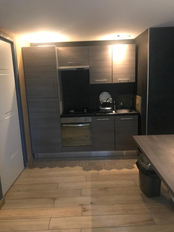 Appartement F3 bord de Loire complet à Decize Extérieur photo